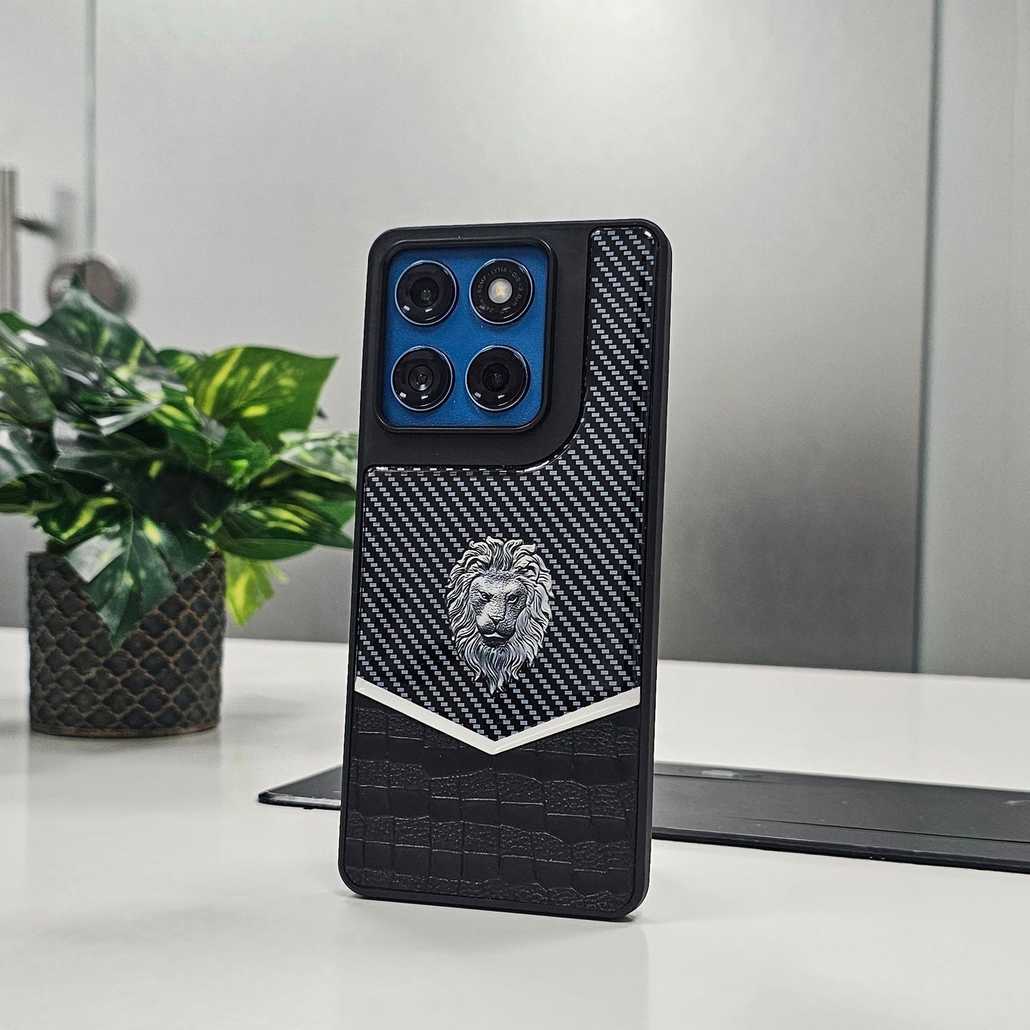 Motorola Edge 60 Fusion 5G Luxury Lion Pattern Leather And Liquid Silicone Case